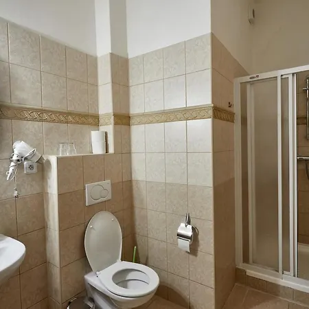 Vivaldi Apartments Hotel 3*