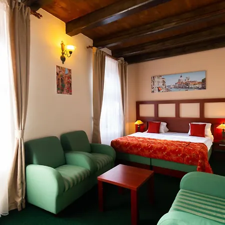 Vivaldi Apartments Hotel
