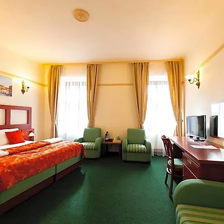 Vivaldi Hotel 3*