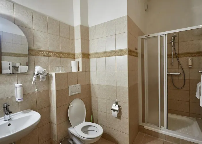 Vivaldi Apartments Hotel 3*