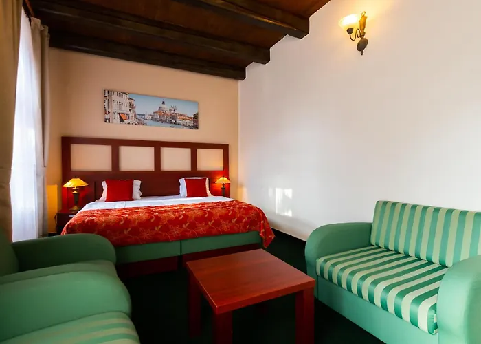 Hotel Vivaldi Apartments 3*